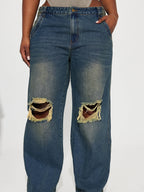 Retro Heavy-duty Washed Knee Ripped Wide-legged Jeans